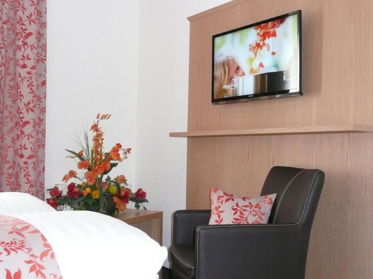 Hotel Garni Rheinpracht Камп-Борнхофен Стая снимка
